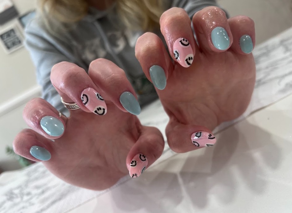 Talon Nail Bar custom nail art — example 3